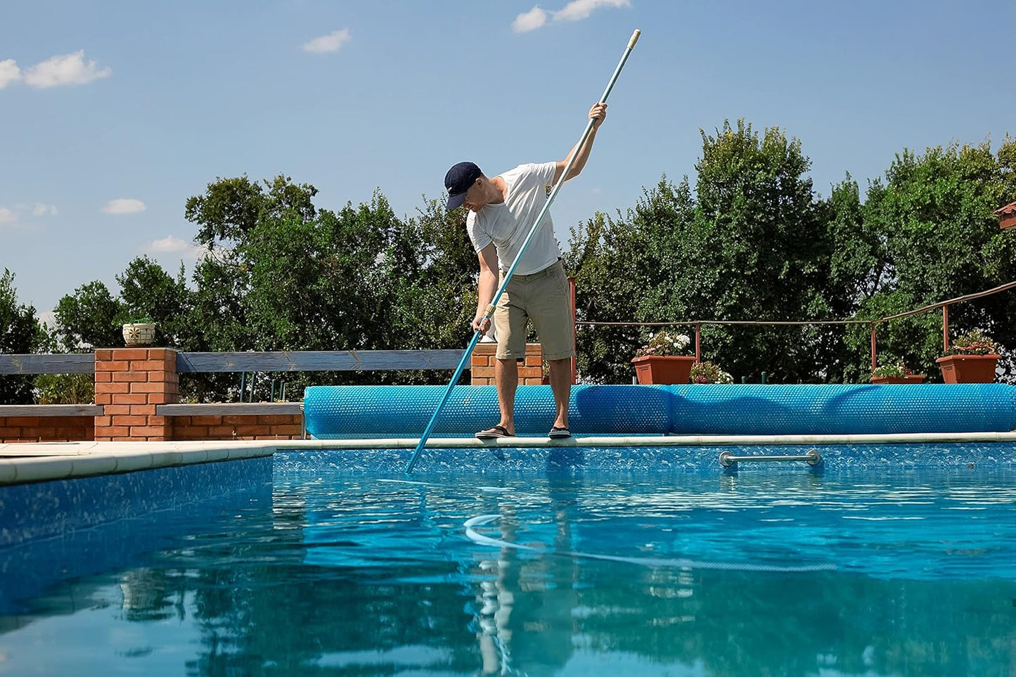 POOLWHALE Professional 12 Feet Blue Anodized Aluminum Telescopic Swimming Pool Pole,Adjustable 3 Piece Expandable Step-Up,for Skimmer Nets, Vacuum Heads and Brushes, Strong Grip & Lock