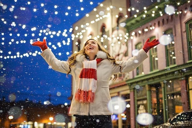 Outdoor String Lights, 600 LED 108Ft Christmas Light with Remote, 8 Lighting Modes, Powered Plug for Wedding Party Garden Tree Yard Indoor Decorations(216 Ft | White, 216 Ft)