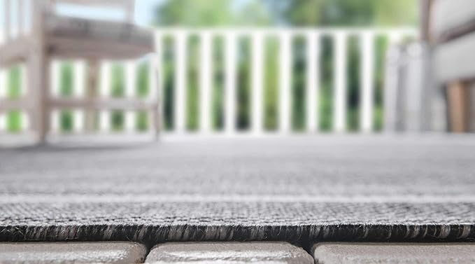 Unique Loom Outdoor Border Collection Area Rug - Soft Border (8' x 11' 4" Rectangle Black/Ivory)