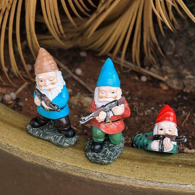 3Pcs Military Soldier Garden Gnomes with Guns AK47, Funny Army War Combat Defender Gnome Statue Figurines, Indoor Outdoor Patio Yard Lawn Desktop Ornament Decor,Valentine's Day Men Gift