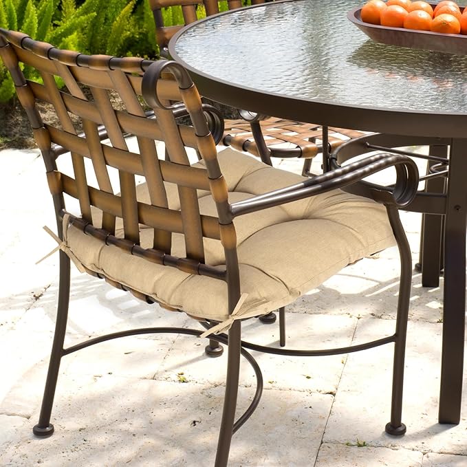 Aoodor 19" x 19" x 5" Tufted Outdoor Chair Cushions, Water Resistant & Fade Resistant Polyester Dining Chair Pads with 2 Straps for Patio Furniture, Set of 4