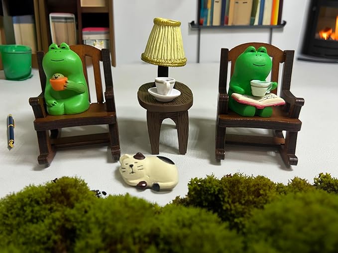 7 Pcs Cute Frog Rocking Chair Set with Miniature Frog Figurines, Mini cat, and Whimsical Trinkets - Versatile Decor for Office, Home, Yard, Patio, and Lawn