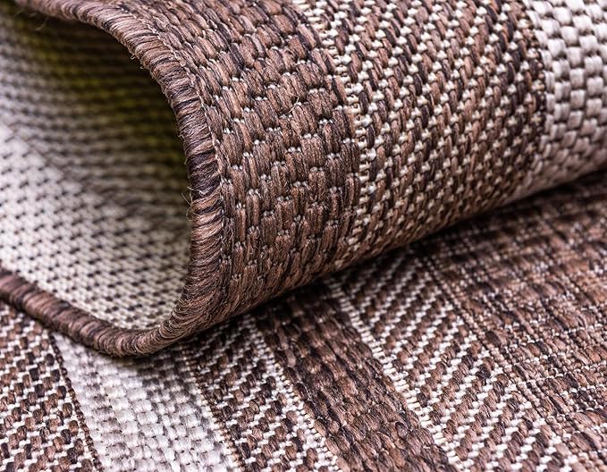 Unique Loom Outdoor Border Collection Area Rug - Soft Border (5' 3" x 8' Rectangle, Brown/ Ivory)