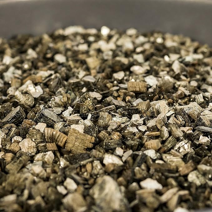 Horticultural Organic Vermiculite by GARDENERA - Medium Grade - Natural Soil Additive for Potted Plants, Orchids, Hydroponics, Terrariums (4 Quart)